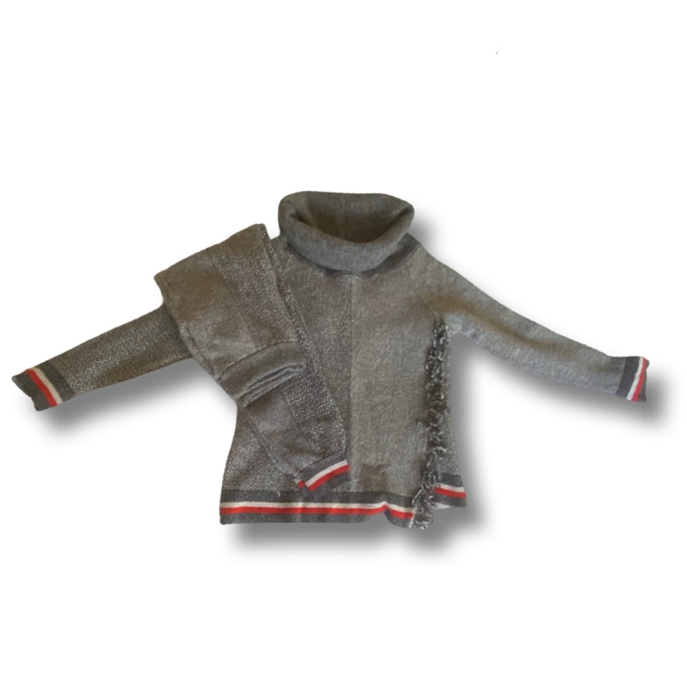 Stella McCartney  grey sweater set.